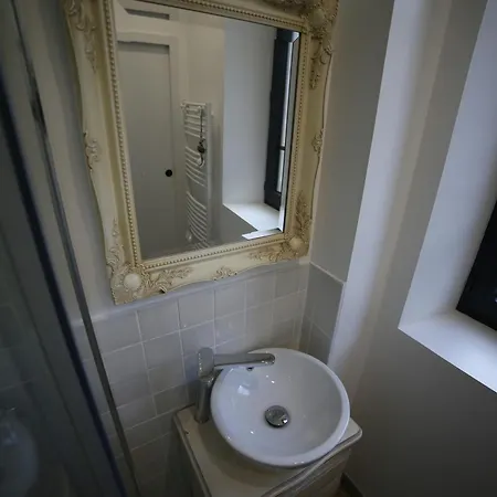 Josephine 4-11 Personnes