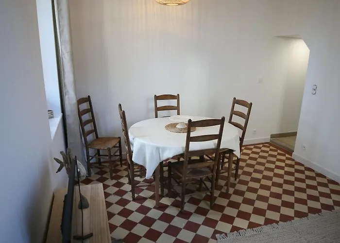 Joséphine 4-11 Personnes